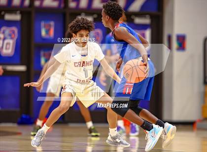 Thumbnail 2 in Grand Oaks vs Oak Ridge photogallery.