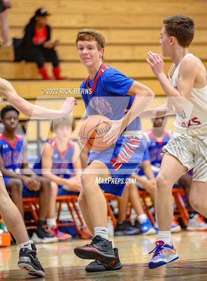 Thumbnail 3 in Grand Oaks vs Oak Ridge photogallery.