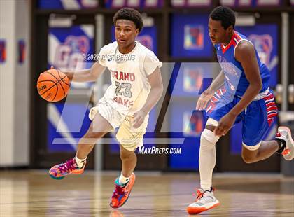 Thumbnail 3 in Grand Oaks vs Oak Ridge photogallery.
