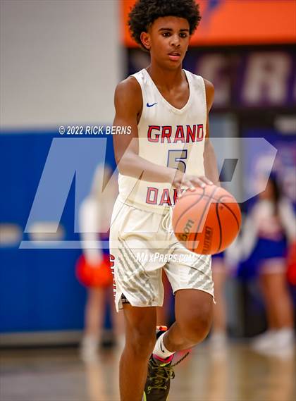 Thumbnail 1 in Grand Oaks vs Oak Ridge photogallery.