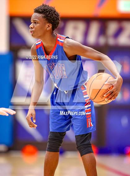 Thumbnail 3 in Grand Oaks vs Oak Ridge photogallery.