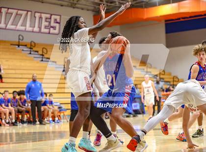 Thumbnail 1 in Grand Oaks vs Oak Ridge photogallery.