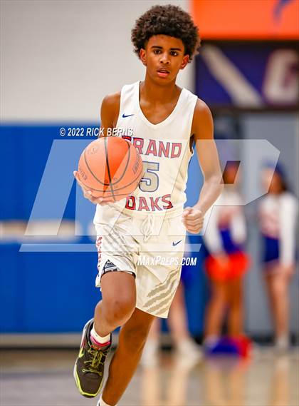 Thumbnail 3 in Grand Oaks vs Oak Ridge photogallery.