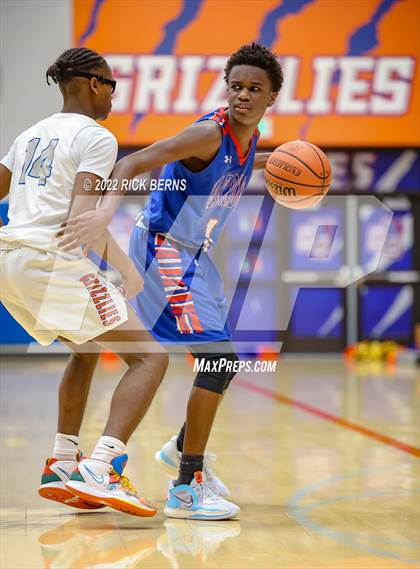 Thumbnail 2 in Grand Oaks vs Oak Ridge photogallery.