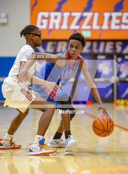 Thumbnail 3 in Grand Oaks vs Oak Ridge photogallery.