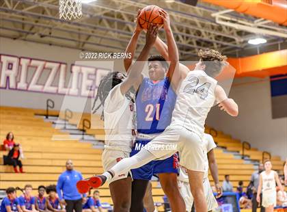 Thumbnail 3 in Grand Oaks vs Oak Ridge photogallery.