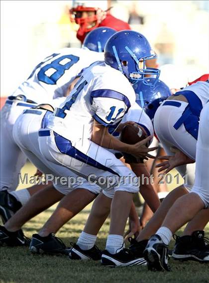 Thumbnail 3 in Goose Creek Memorial vs Barbers Hill  photogallery.