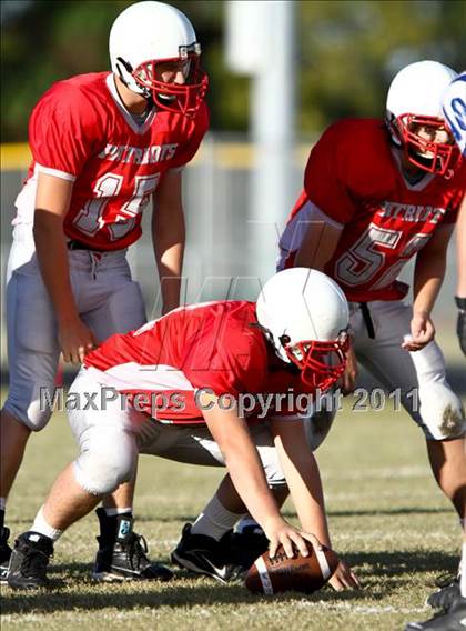 Thumbnail 3 in Goose Creek Memorial vs Barbers Hill  photogallery.