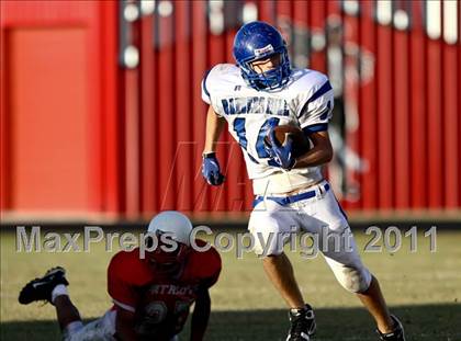Thumbnail 2 in Goose Creek Memorial vs Barbers Hill  photogallery.