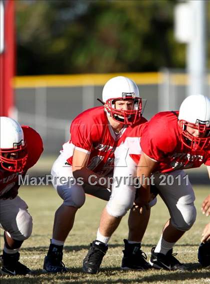 Thumbnail 1 in Goose Creek Memorial vs Barbers Hill  photogallery.