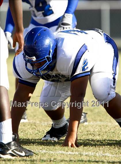 Thumbnail 2 in Goose Creek Memorial vs Barbers Hill  photogallery.