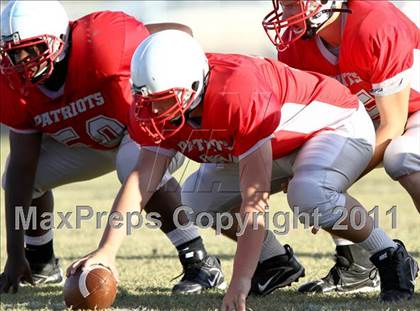 Thumbnail 2 in Goose Creek Memorial vs Barbers Hill  photogallery.