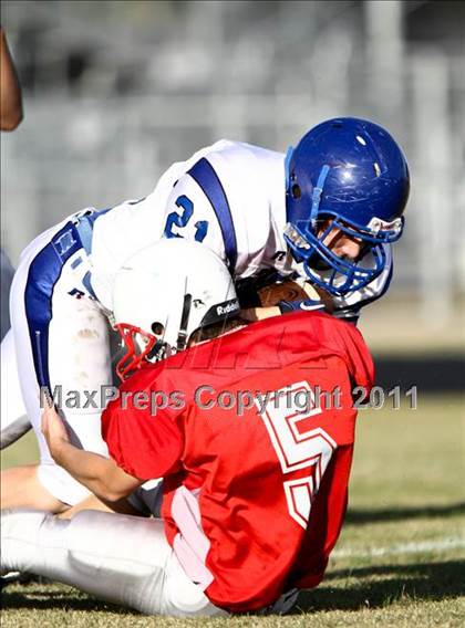 Thumbnail 2 in Goose Creek Memorial vs Barbers Hill  photogallery.