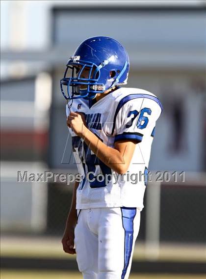 Thumbnail 2 in Goose Creek Memorial vs Barbers Hill  photogallery.