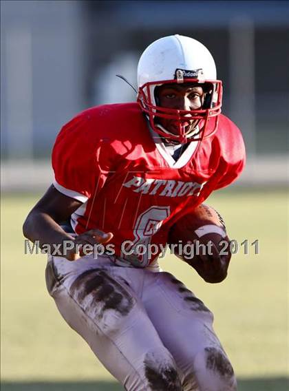 Thumbnail 1 in Goose Creek Memorial vs Barbers Hill  photogallery.