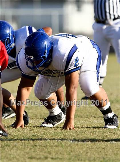 Thumbnail 1 in Goose Creek Memorial vs Barbers Hill  photogallery.