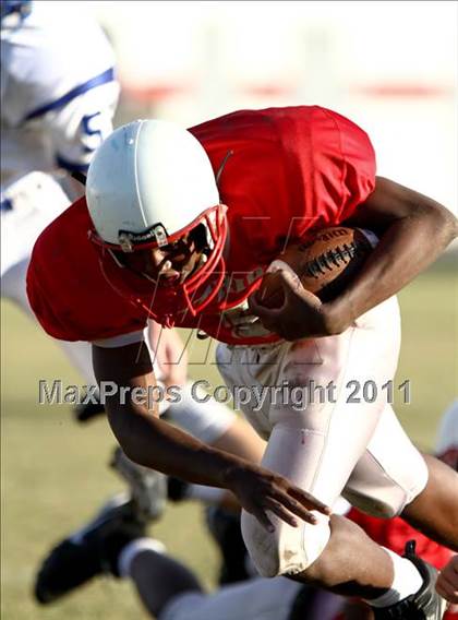 Thumbnail 2 in Goose Creek Memorial vs Barbers Hill  photogallery.
