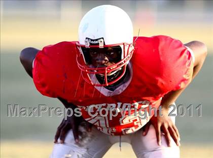 Thumbnail 1 in Goose Creek Memorial vs Barbers Hill  photogallery.