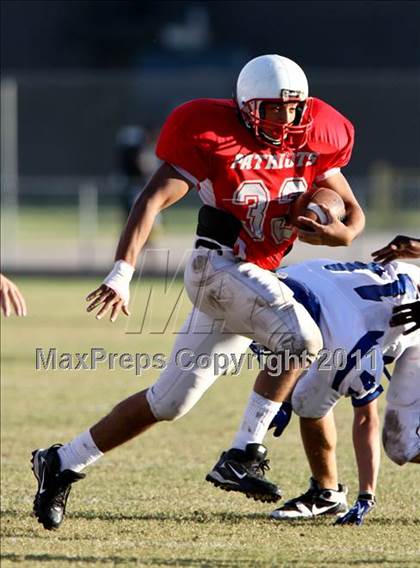 Thumbnail 1 in Goose Creek Memorial vs Barbers Hill  photogallery.