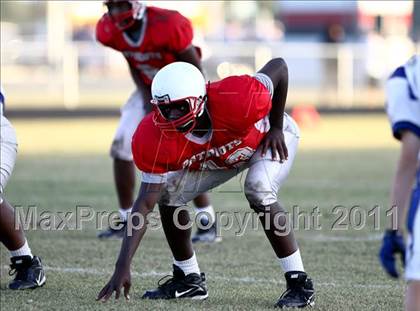 Thumbnail 3 in Goose Creek Memorial vs Barbers Hill  photogallery.