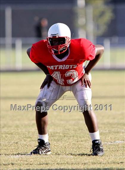 Thumbnail 3 in Goose Creek Memorial vs Barbers Hill  photogallery.