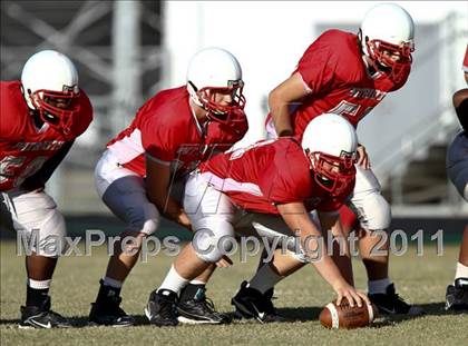 Thumbnail 1 in Goose Creek Memorial vs Barbers Hill  photogallery.