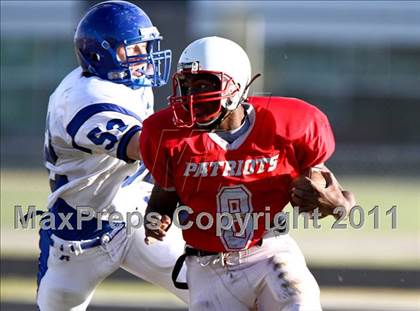 Thumbnail 1 in Goose Creek Memorial vs Barbers Hill  photogallery.