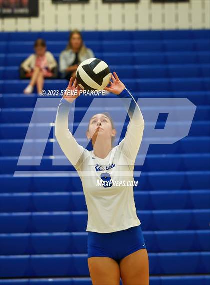 Thumbnail 3 in Woodgrove @ Tuscarora photogallery.