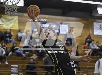 Thumbnail 1 in Carlsbad vs. Archbishop Mitty (Torrey Pines Holiday Classic) photogallery.