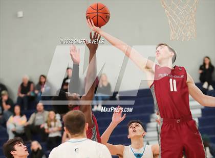 Thumbnail 2 in Porter Gaud vs Miller School of Albemarle (Lowcountry Roundball Classic) photogallery.