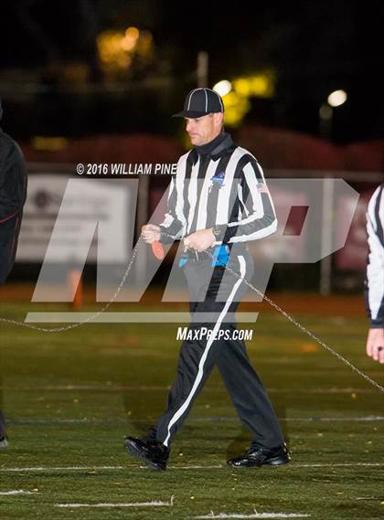 Thumbnail 3 in Pleasantville @ New Paltz (NYSPHSAA Class B Regional Final) photogallery.