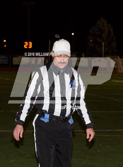 Thumbnail 2 in Pleasantville @ New Paltz (NYSPHSAA Class B Regional Final) photogallery.