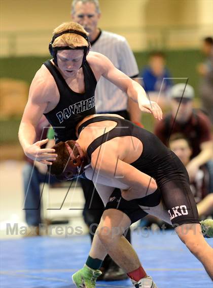 Thumbnail 2 in Cody Louk Invitational photogallery.
