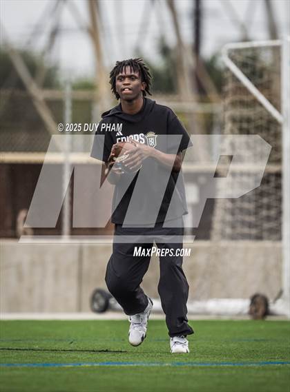Thumbnail 1 in Mission Viejo VS Servite (Battle at the Beach 7on7) photogallery.