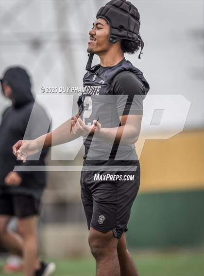 Thumbnail 3 in Mission Viejo VS Servite (Battle at the Beach 7on7) photogallery.