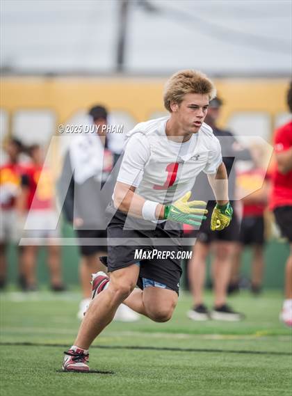 Thumbnail 2 in Mission Viejo VS Servite (Battle at the Beach 7on7) photogallery.