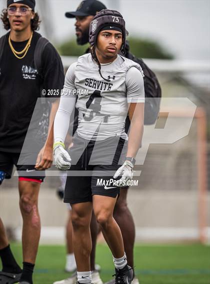 Thumbnail 1 in Mission Viejo VS Servite (Battle at the Beach 7on7) photogallery.