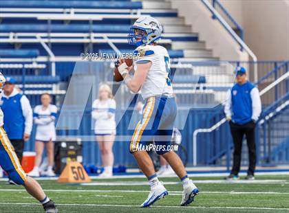 Thumbnail 2 in Pahranagat Valley vs Tonopah (NIAA 1A Final) photogallery.