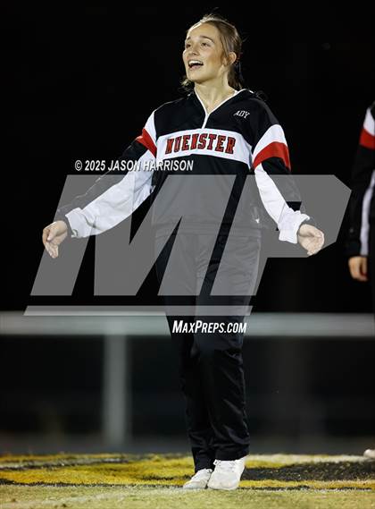 Thumbnail 3 in Muenster @ Chico photogallery.