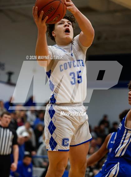 Thumbnail 2 in FR: Highlands vs Covington Catholic photogallery.