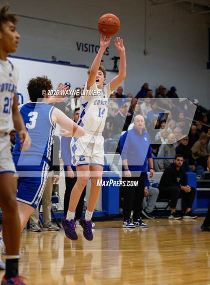 Thumbnail 1 in FR: Highlands vs Covington Catholic photogallery.