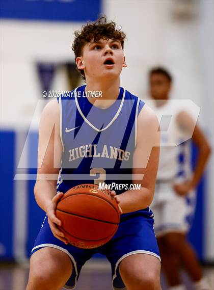 Thumbnail 2 in FR: Highlands vs Covington Catholic photogallery.