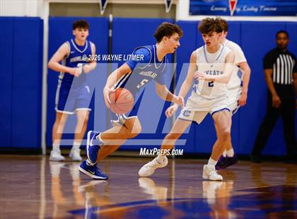Thumbnail 1 in FR: Highlands vs Covington Catholic photogallery.