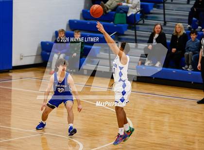 Thumbnail 1 in FR: Highlands vs Covington Catholic photogallery.