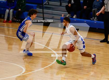 Thumbnail 1 in FR: Highlands vs Covington Catholic photogallery.