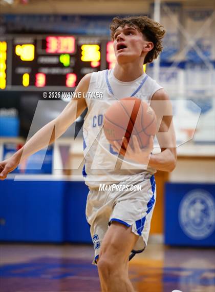 Thumbnail 2 in FR: Highlands vs Covington Catholic photogallery.