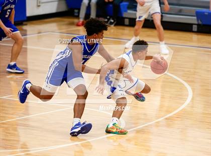 Thumbnail 2 in FR: Highlands vs Covington Catholic photogallery.