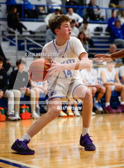 Thumbnail 3 in FR: Highlands vs Covington Catholic photogallery.