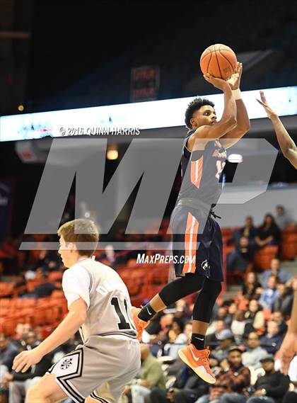 Thumbnail 2 in Oak Park-River Forest vs. Fenwick (Chicago Elite Classic) photogallery.