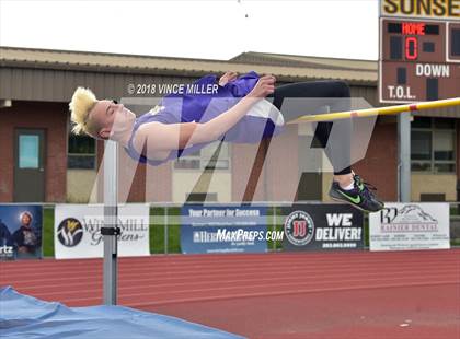 Thumbnail 3 in Sumner vs Emerald Ridge photogallery.